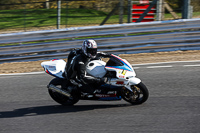 brands-hatch-photographs;brands-no-limits-trackday;cadwell-trackday-photographs;enduro-digital-images;event-digital-images;eventdigitalimages;no-limits-trackdays;peter-wileman-photography;racing-digital-images;trackday-digital-images;trackday-photos